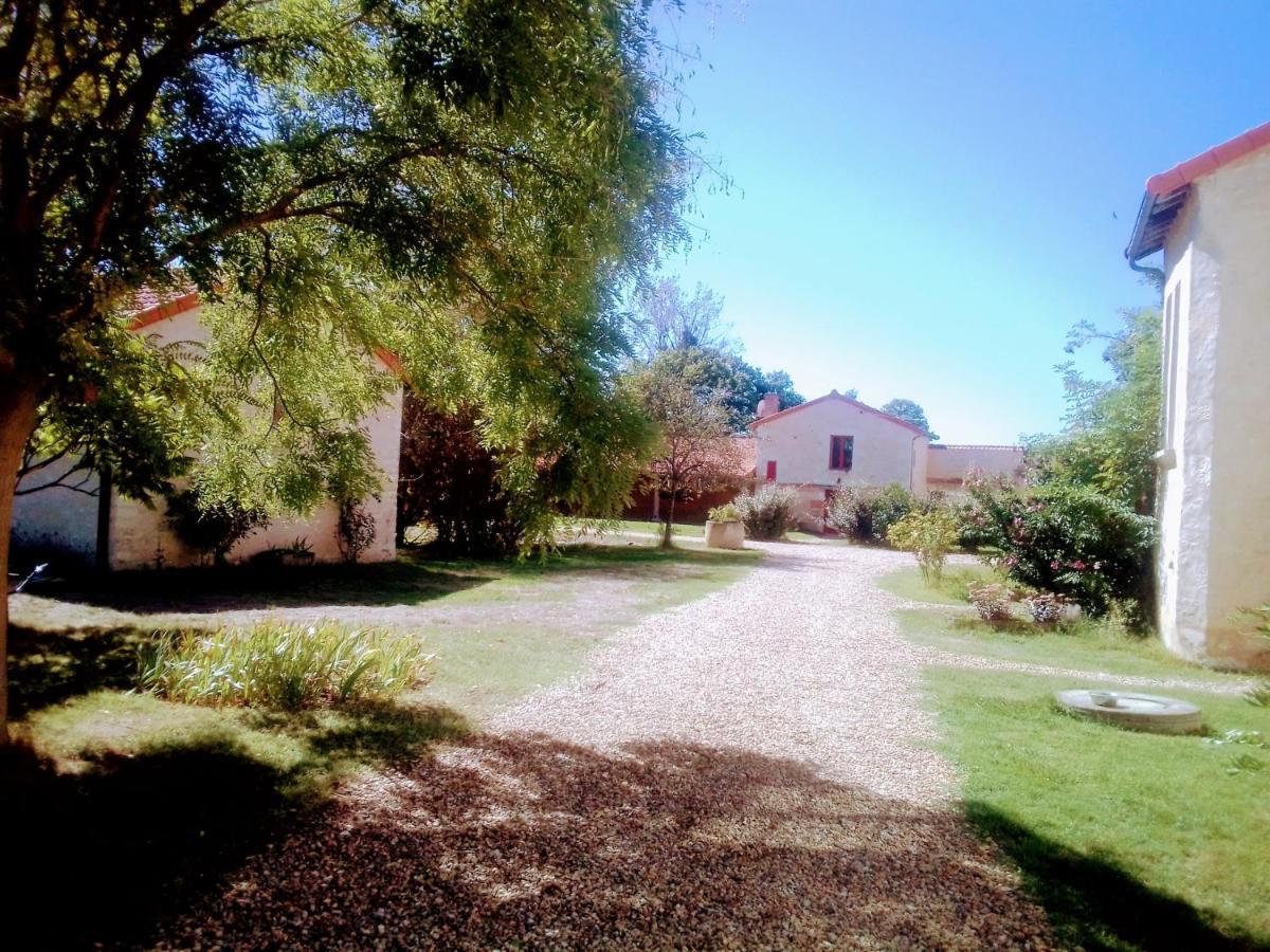 Au Repos Des Elfes Villa Braye-sous-Faye Dış mekan fotoğraf