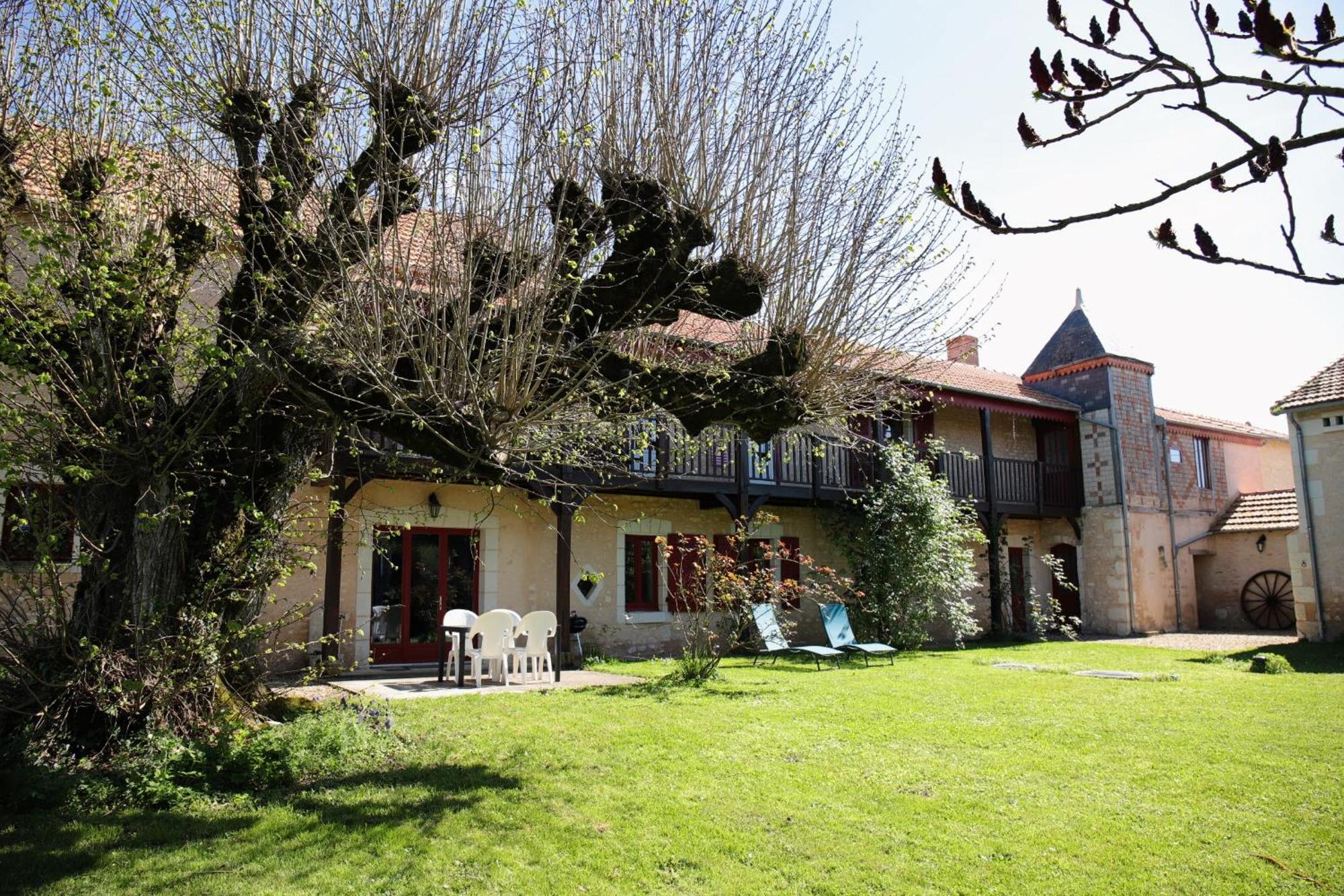 Au Repos Des Elfes Villa Braye-sous-Faye Dış mekan fotoğraf